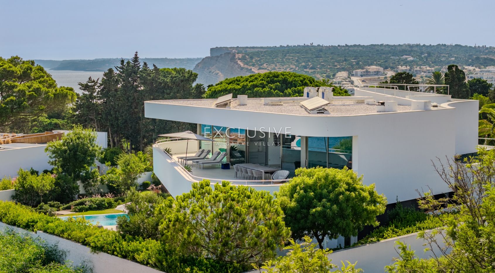 Luxury 6 bedroom Villa with 360º Sea Views in Canavial, Lagos