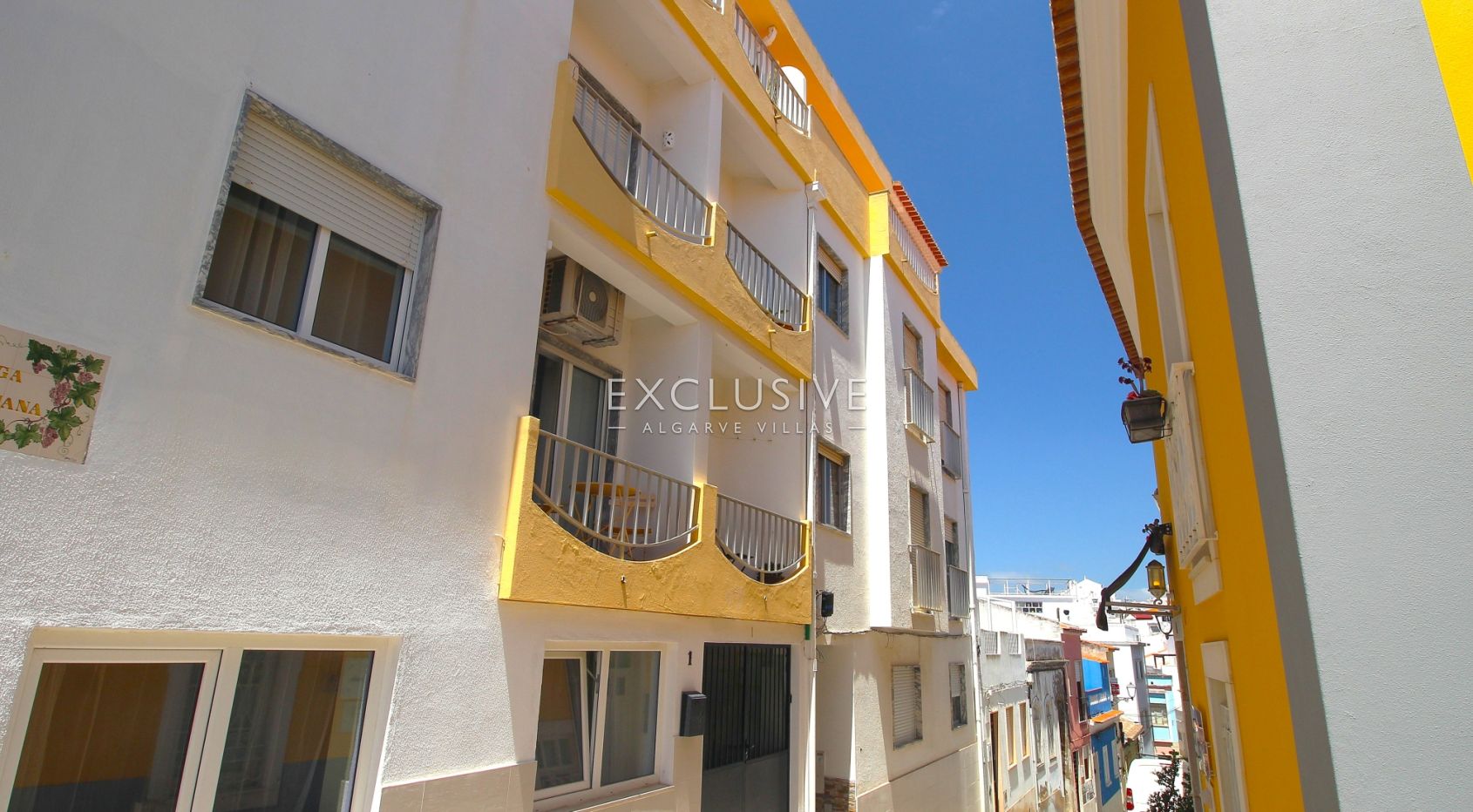 1 bed apt in the centre of Lagos-Algarve with ocean views
