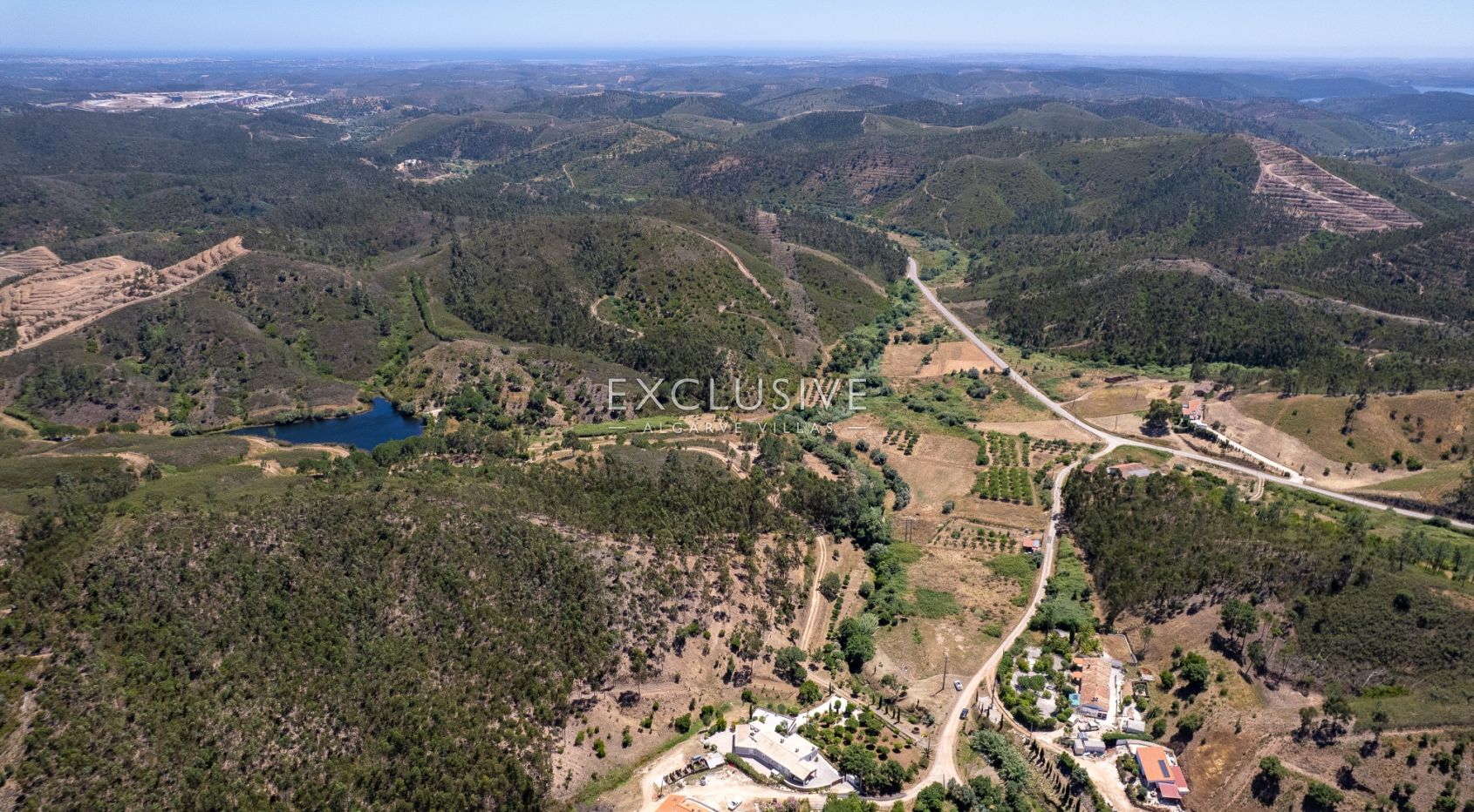 3 bed Villa in beautiful countryside with 1ha plot between Portimao and Monchique, Algarve.