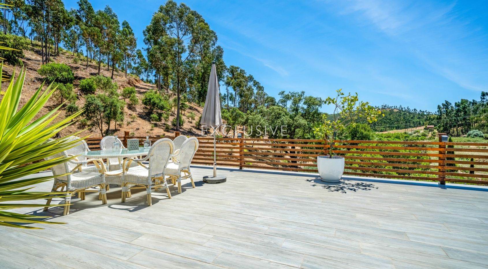 3 bed Villa in beautiful countryside with 1ha plot between Portimao and Monchique, Algarve.
