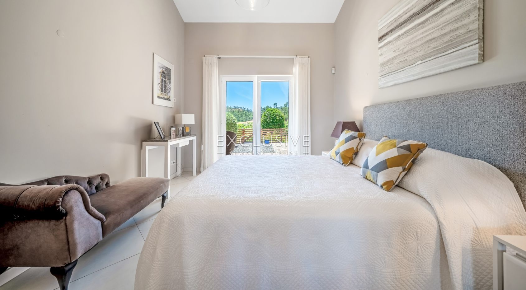 3 bed Villa in beautiful countryside with 1ha plot between Portimao and Monchique, Algarve.