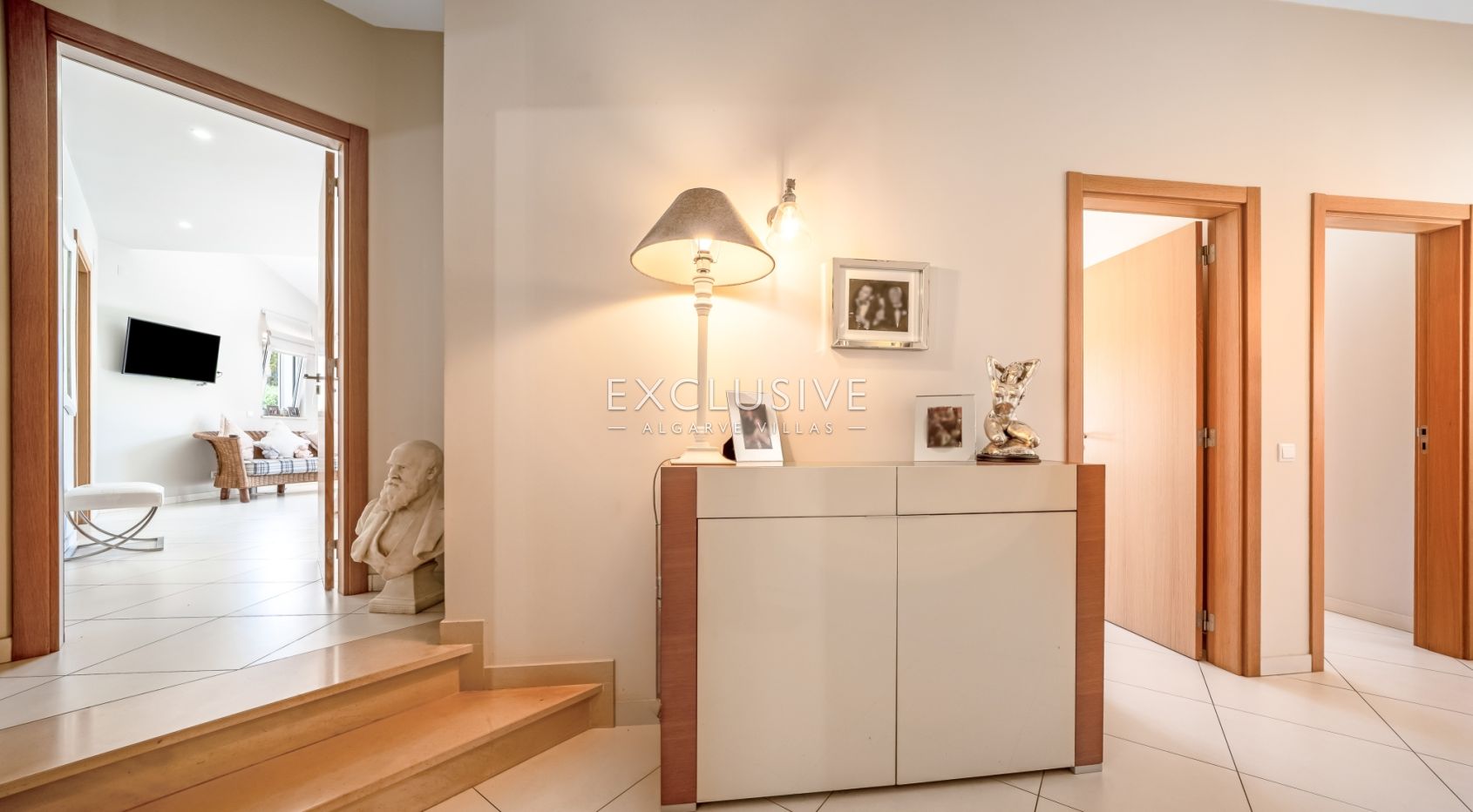 3 bed Villa in beautiful countryside with 1ha plot between Portimao and Monchique, Algarve.