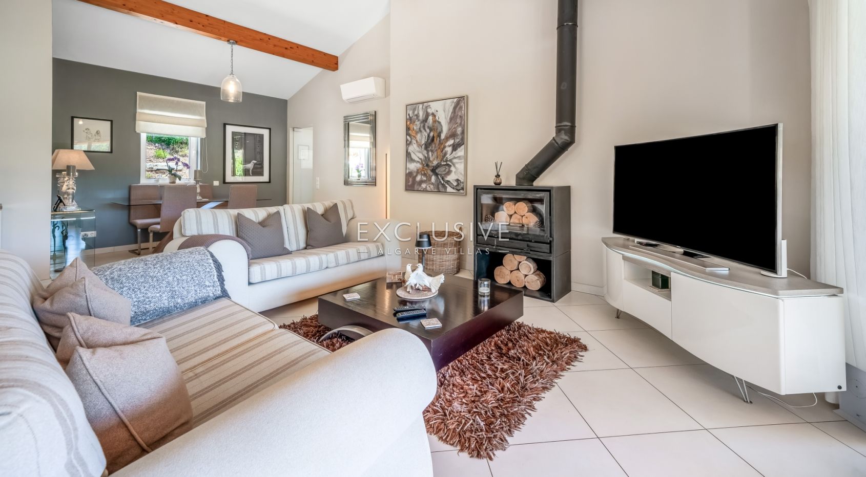 3 bed Villa in beautiful countryside with 1ha plot between Portimao and Monchique, Algarve.