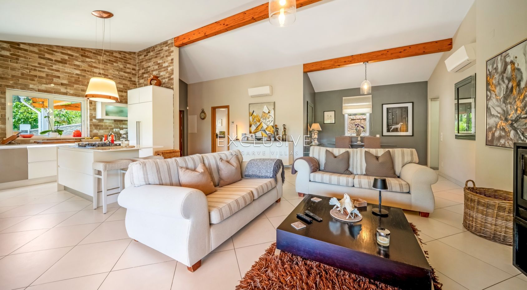 3 bed Villa in beautiful countryside with 1ha plot between Portimao and Monchique, Algarve.