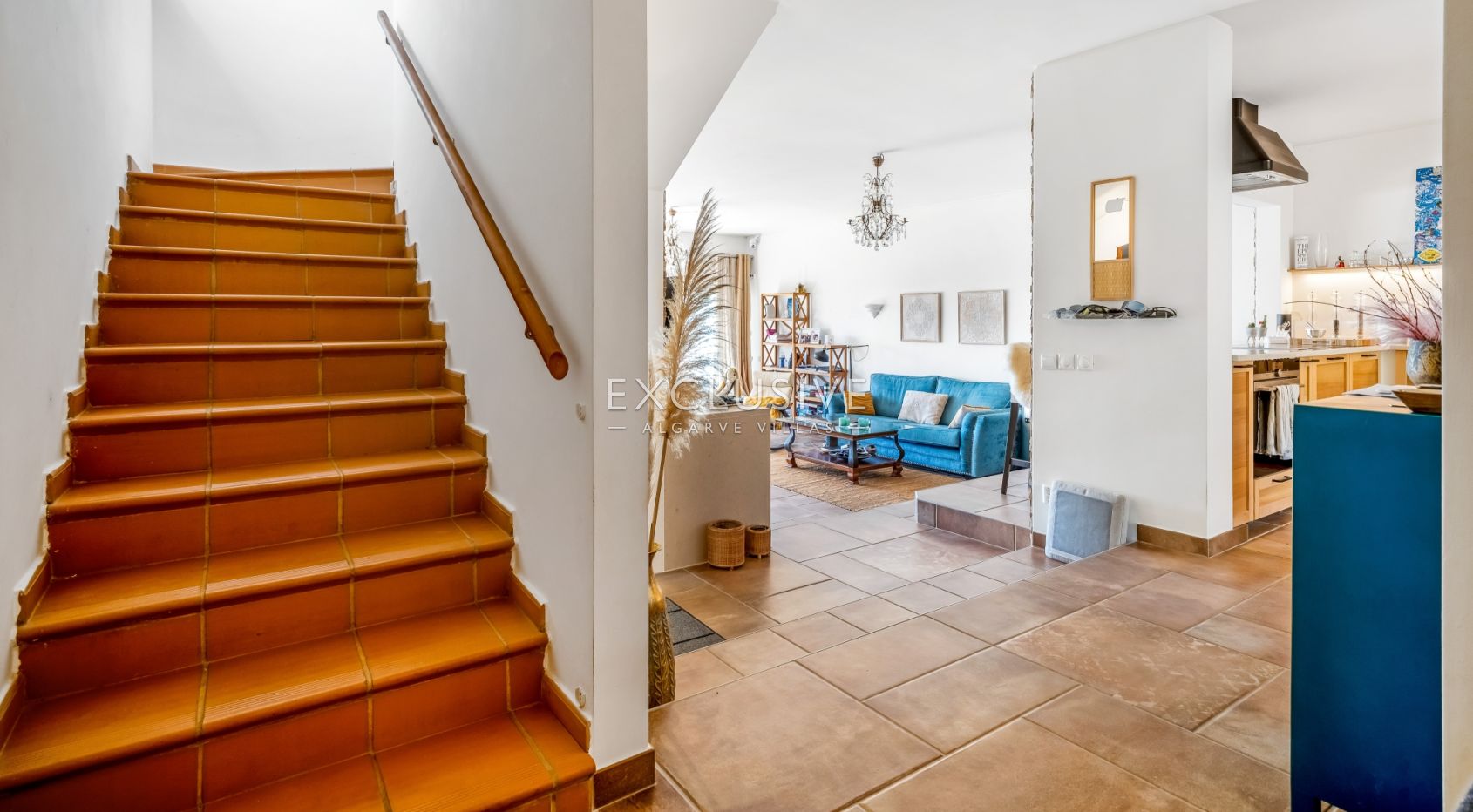 Oceanfront Semi-Detached Villa in Praia da Luz