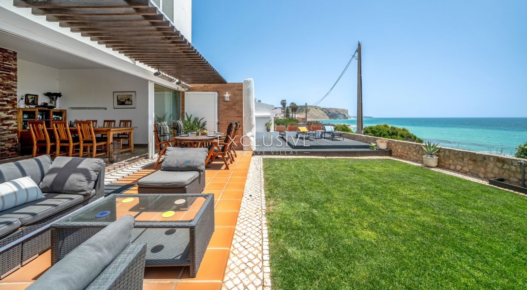 Oceanfront Semi-Detached Villa in Praia da Luz