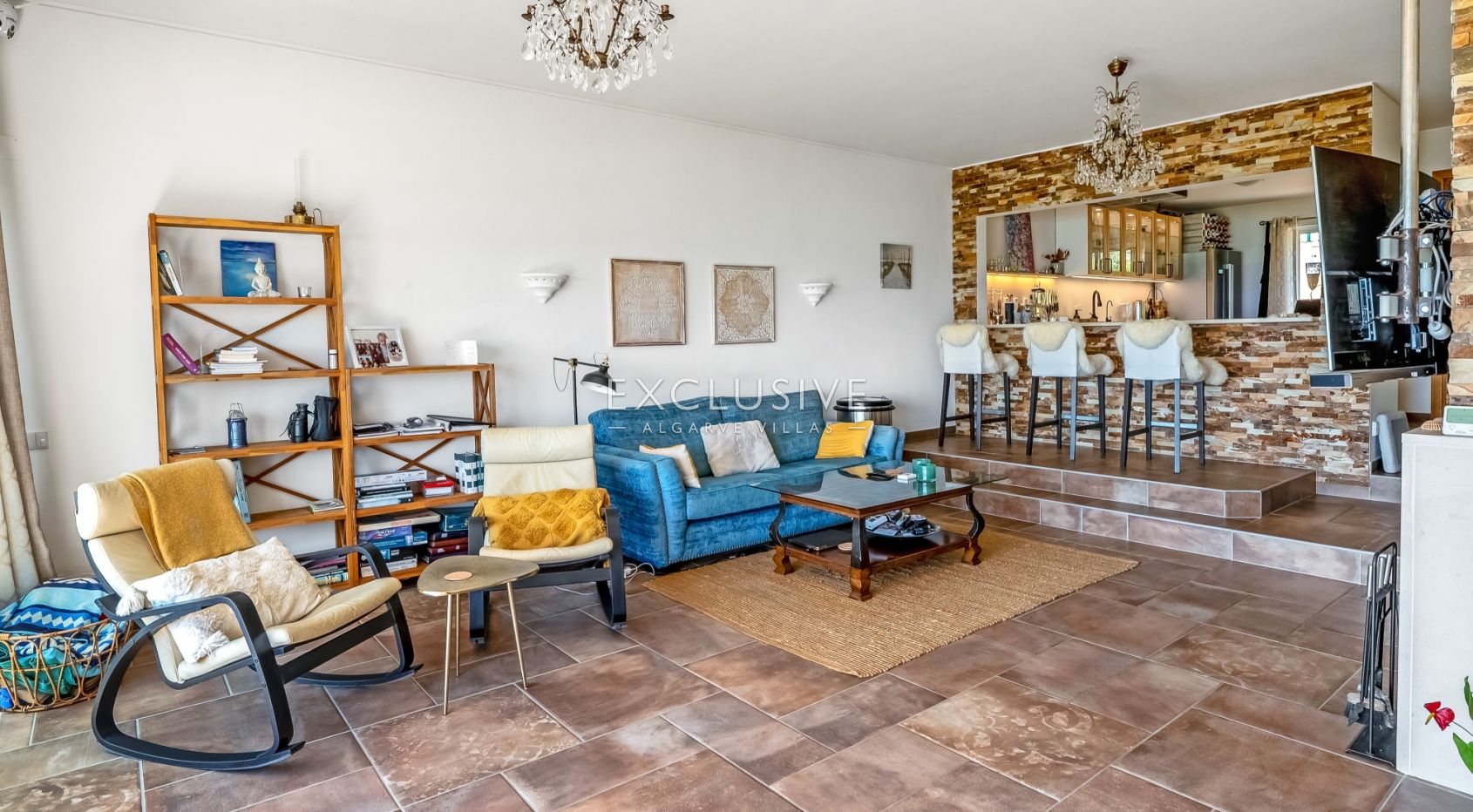 Oceanfront Semi-Detached Villa in Praia da Luz