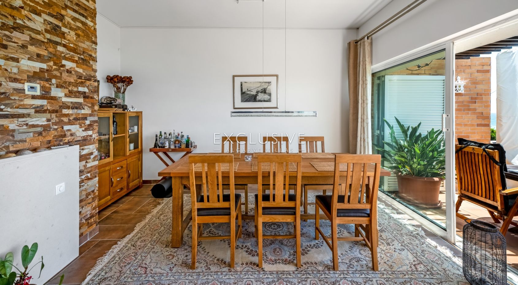 Oceanfront Semi-Detached Villa in Praia da Luz