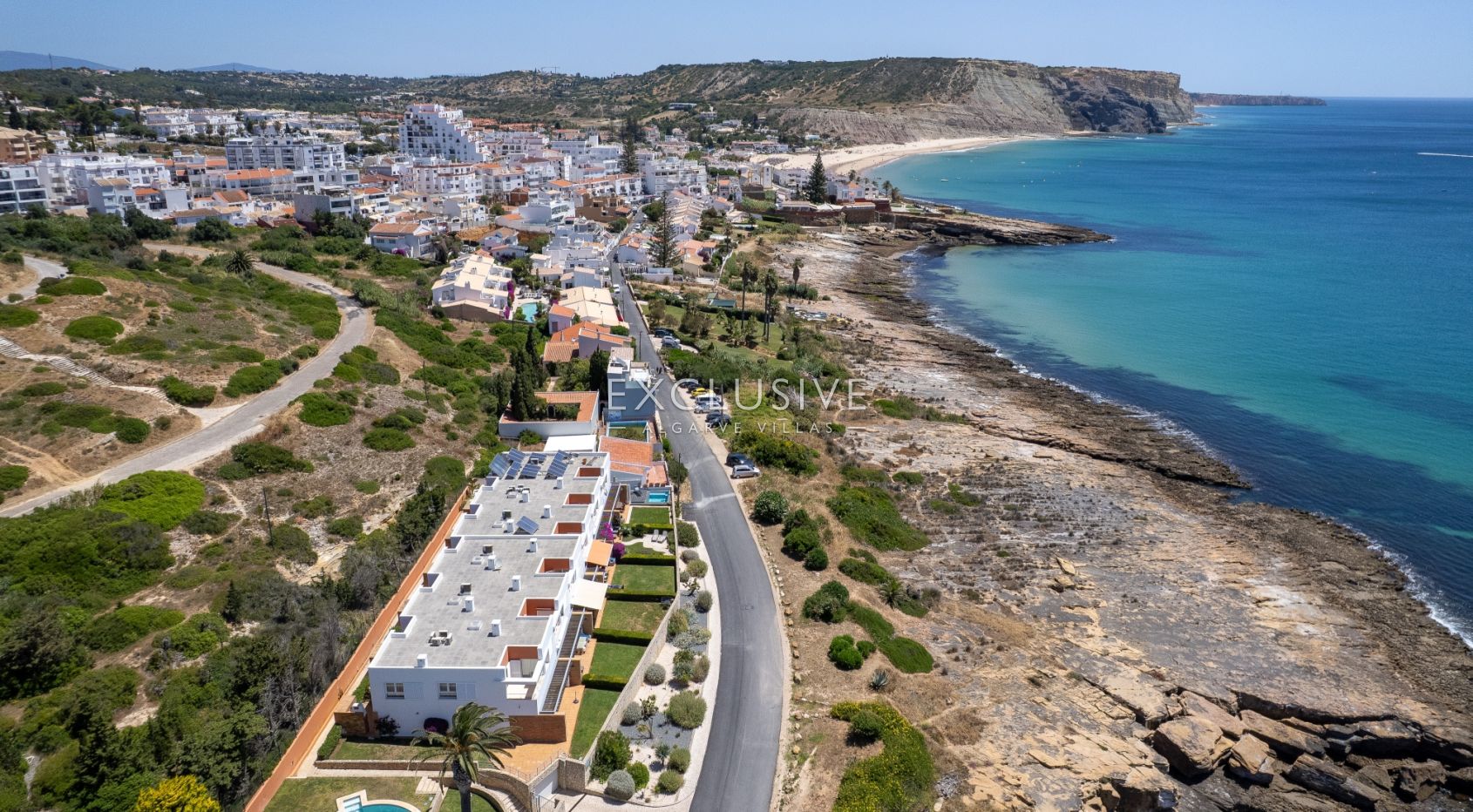 Oceanfront Semi-Detached Villa in Praia da Luz
