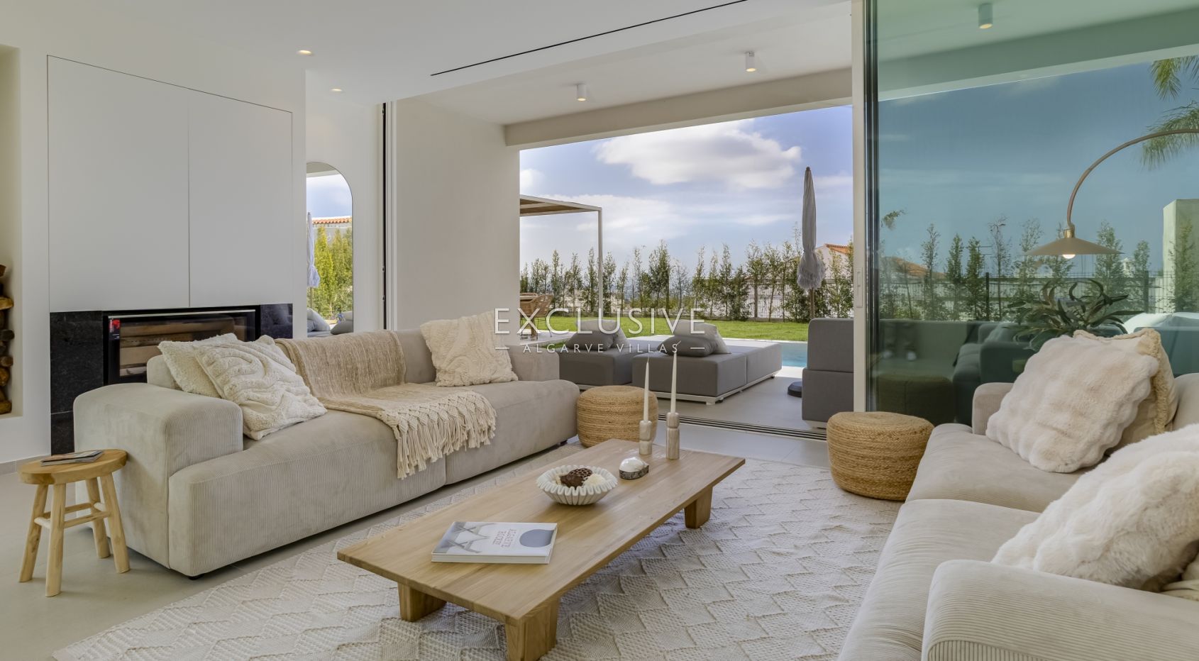 Discover a Stunning New 3-Bedroom Villa in Santa Bárbara de Nexe, Algarve