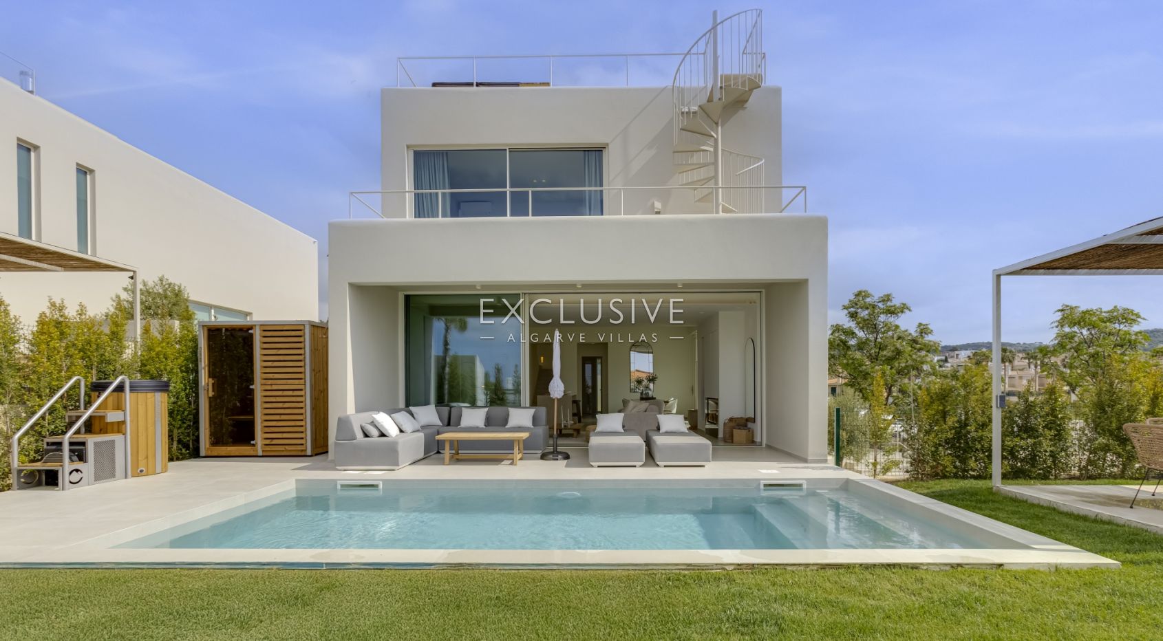 Discover a Stunning New 3-Bedroom Villa in Santa Bárbara de Nexe, Algarve