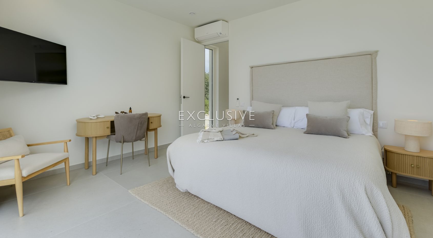 Discover a Stunning New 3-Bedroom Villa in Santa Bárbara de Nexe, Algarve
