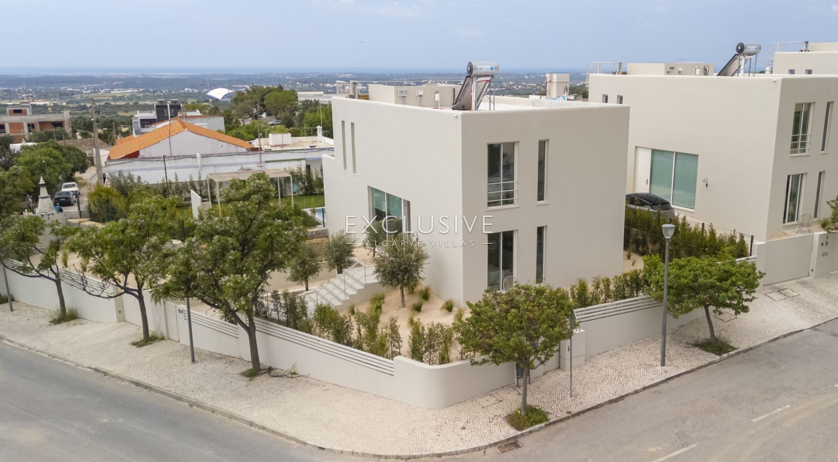 Discover a Stunning New 3-Bedroom Villa in Santa Bárbara de Nexe, Algarve