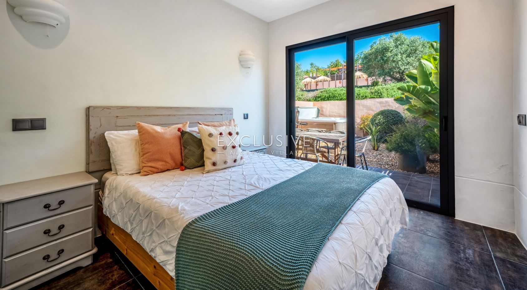 Ferragudo 7 bedroom designer villa