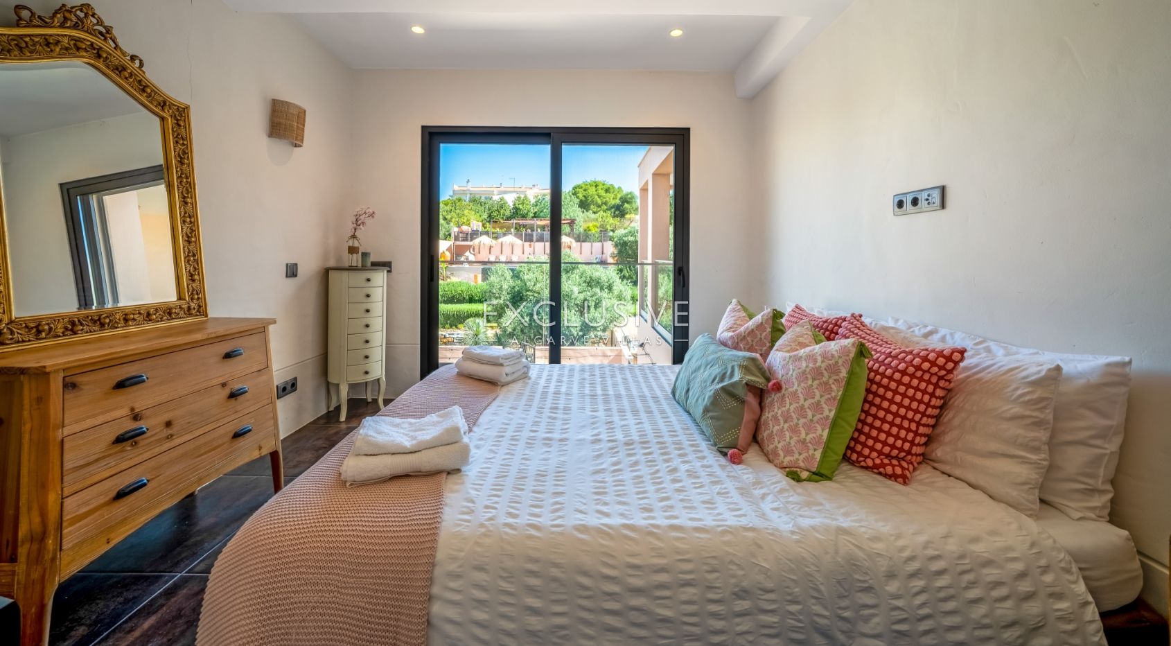 Ferragudo 7 bedroom designer villa
