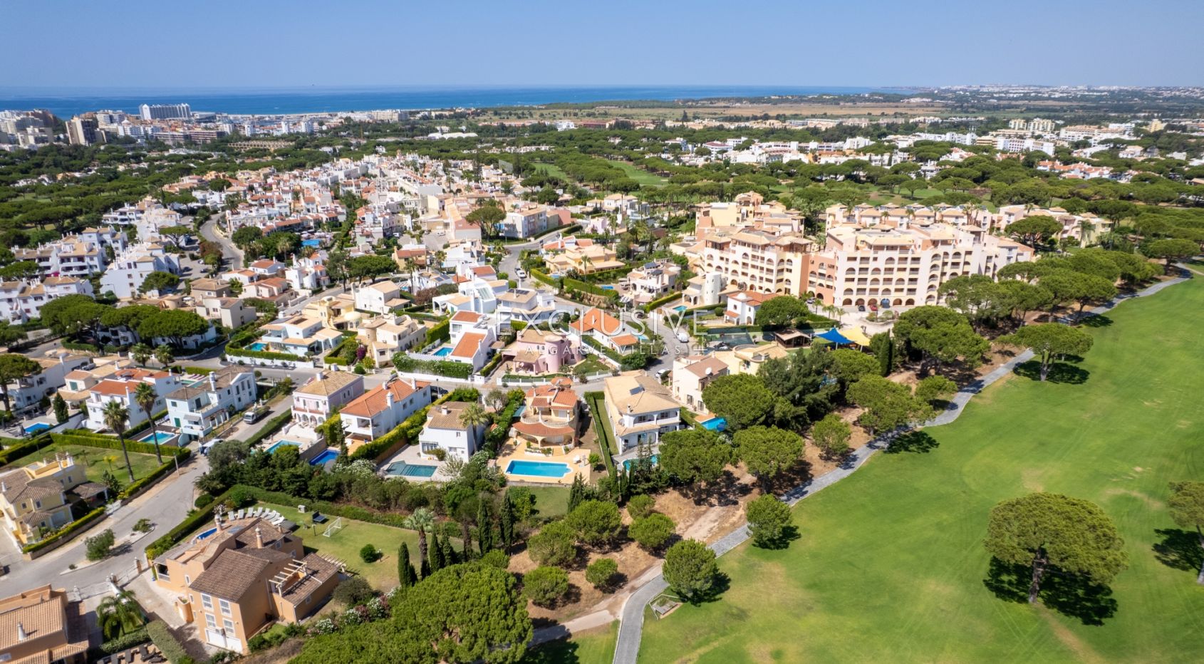 Buy a Frontline Golf Villa in Vilamoura Old Village
