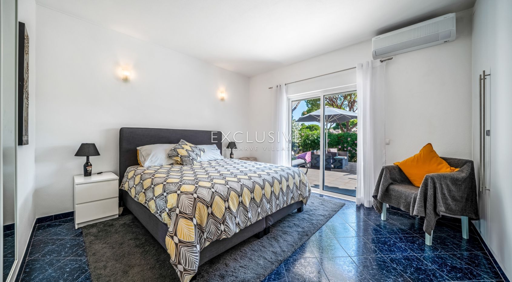 Buy a Frontline Golf Villa in Vilamoura Old Village