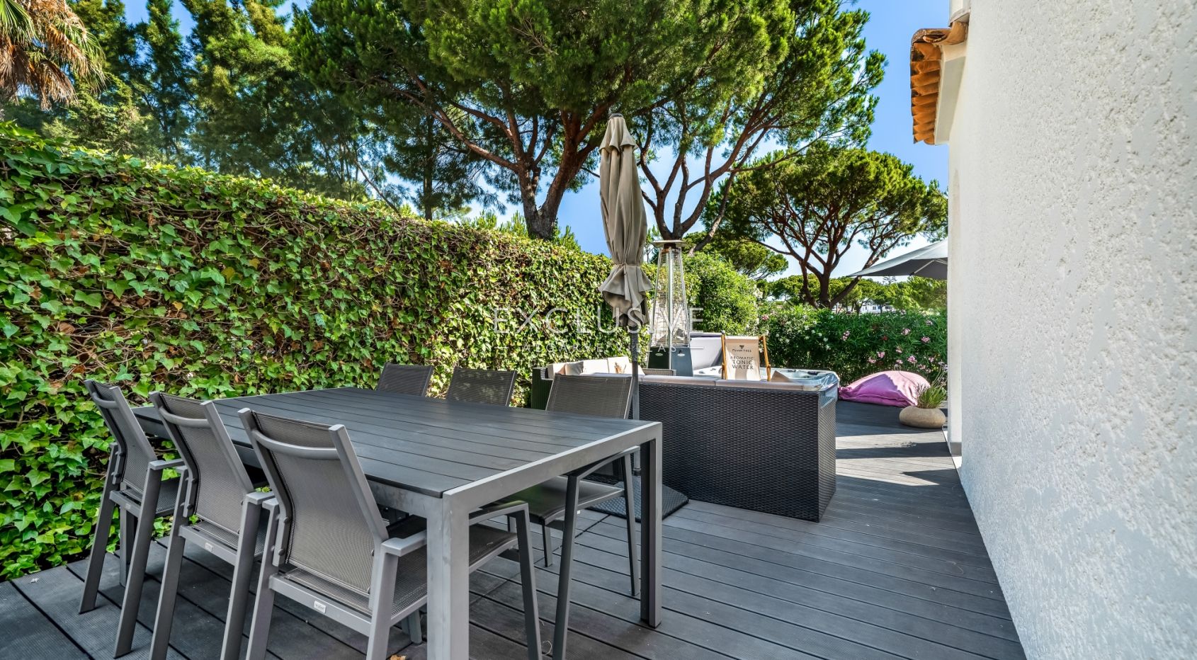 Buy a Frontline Golf Villa in Vilamoura Old Village