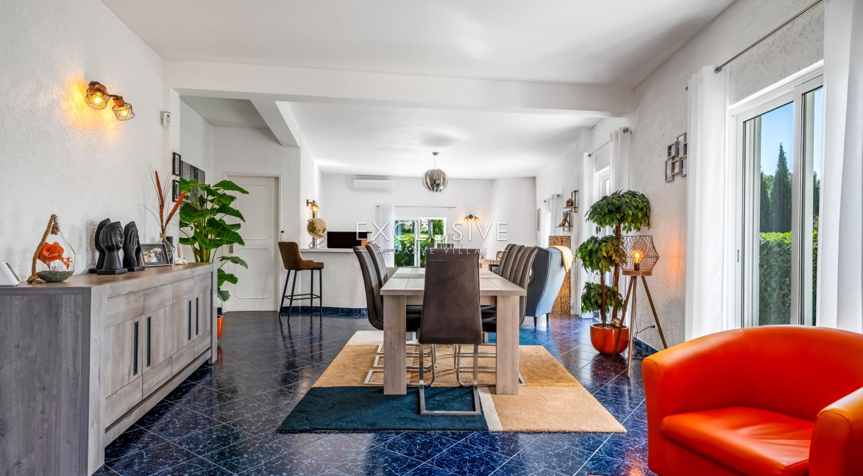Buy a Frontline Golf Villa in Vilamoura Old Village