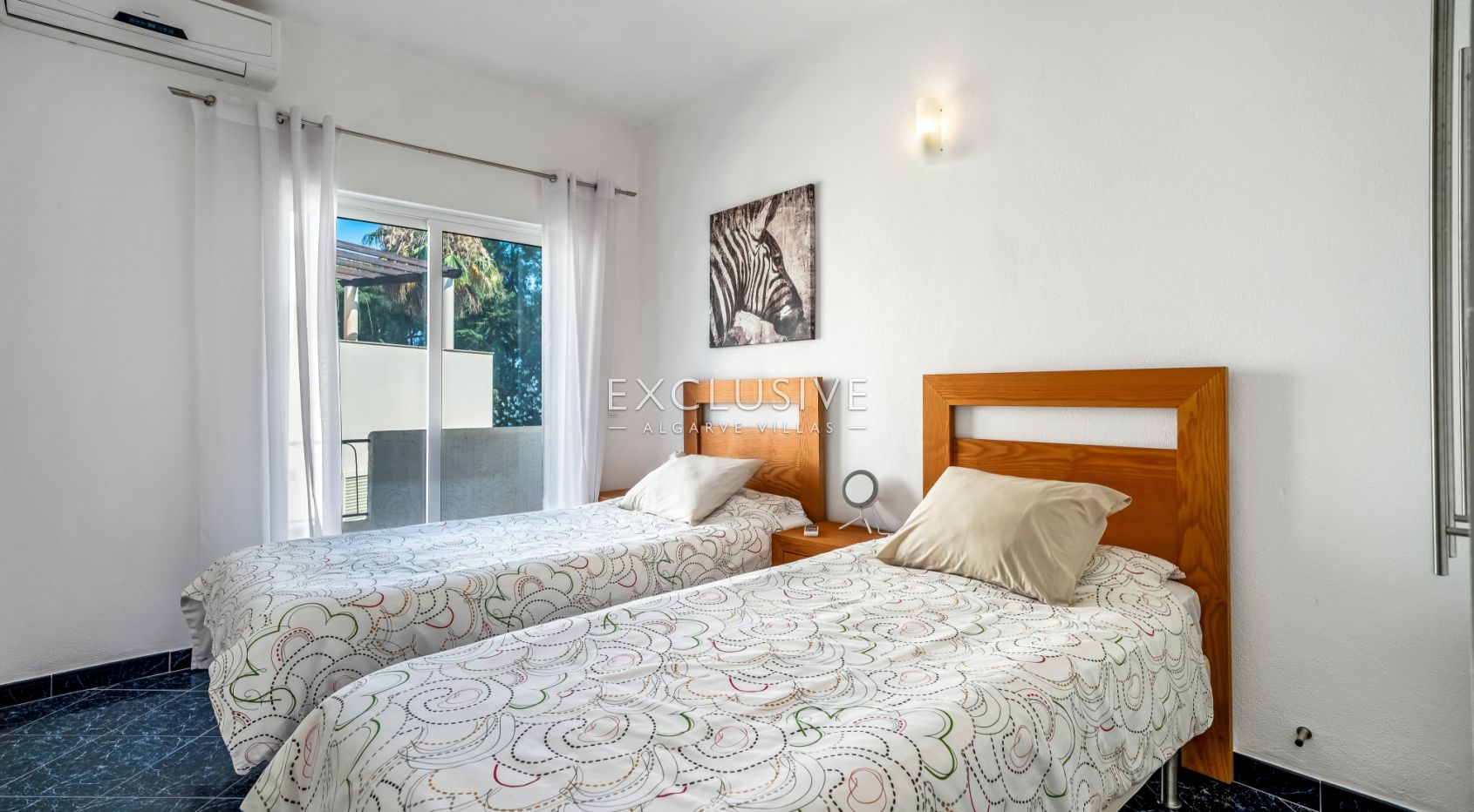Buy a Frontline Golf Villa in Vilamoura Old Village