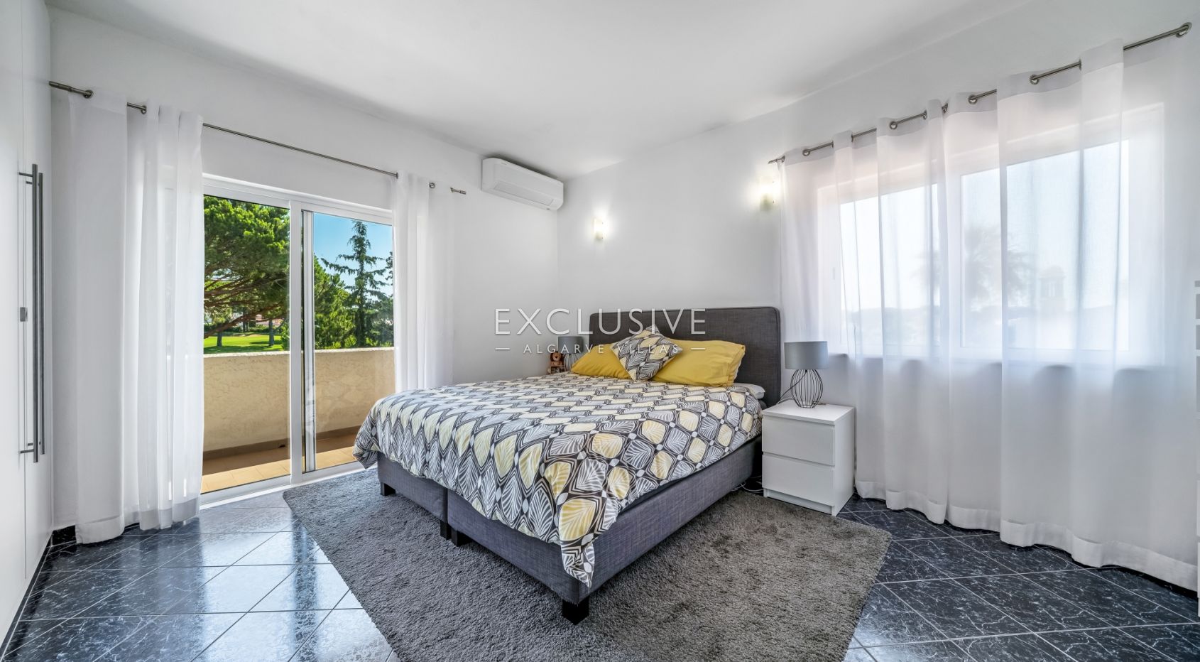 Buy a Frontline Golf Villa in Vilamoura Old Village