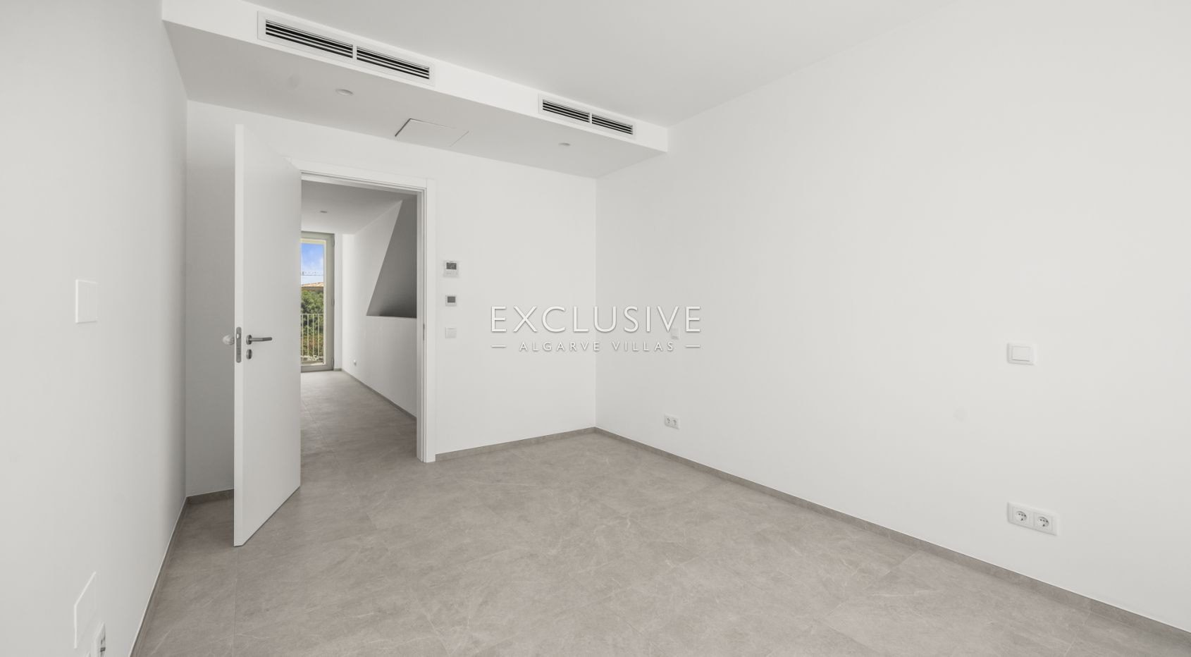 Brand-New 2+1 Bedroom Terraced Villa with Private Roof Terrace in Lagos, Algarve