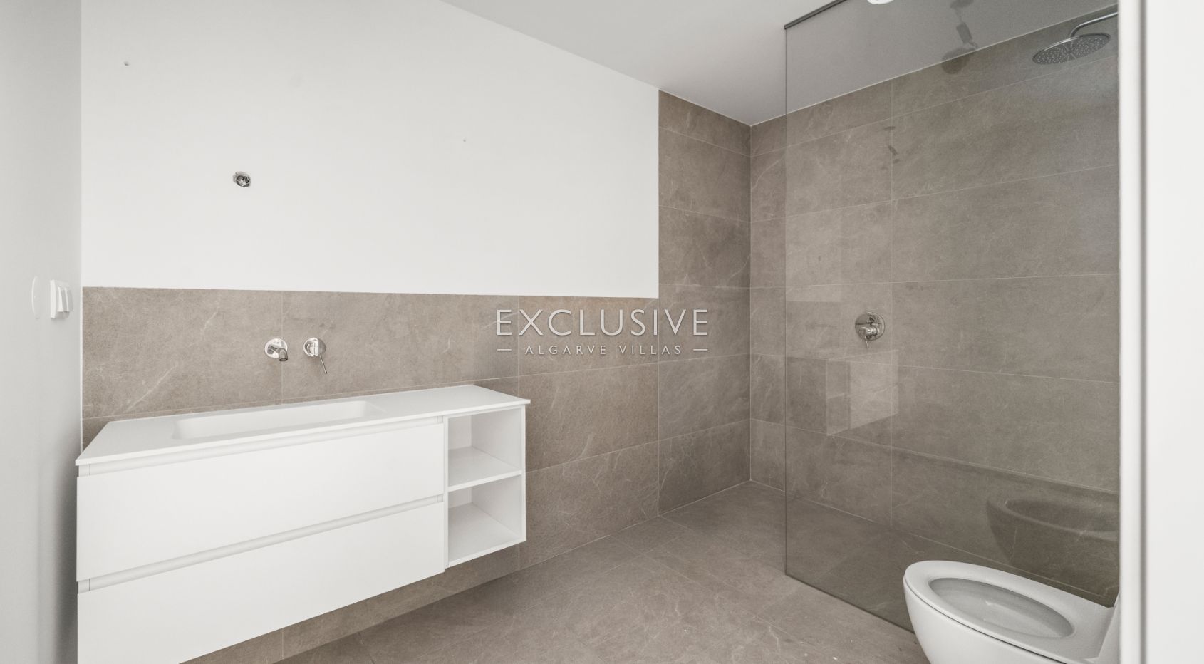 Brand-New 2+1 Bedroom Terraced Villa with Private Roof Terrace in Lagos, Algarve