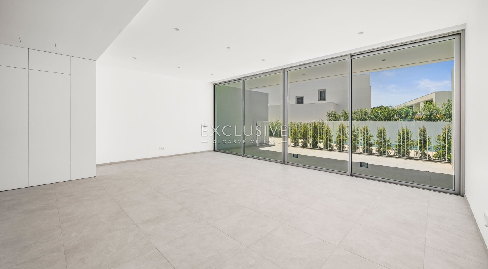Brand-New 2+1 Bedroom Terraced Villa with Private Roof Terrace in Lagos, Algarve