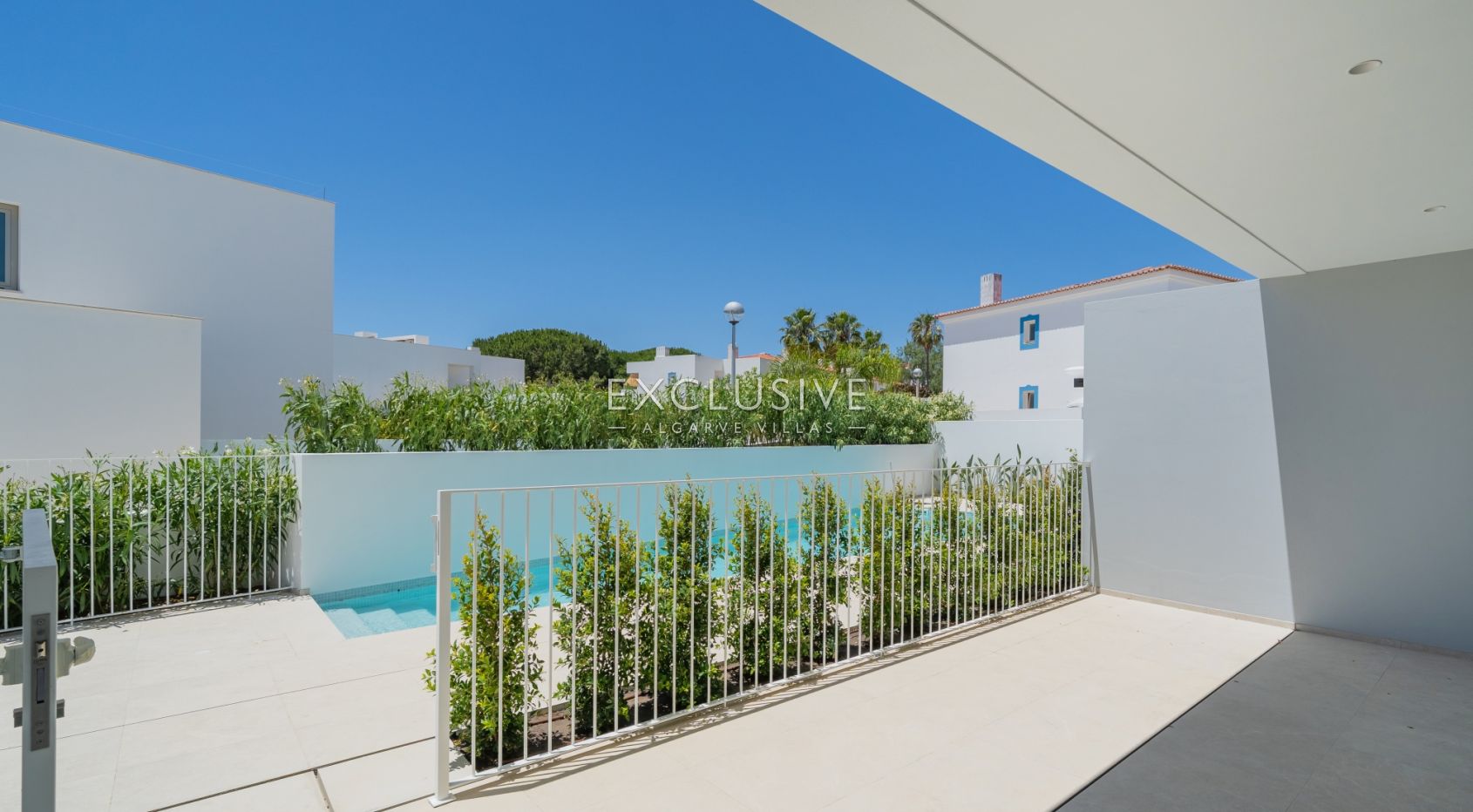 Brand-New 2+1 Bedroom Terraced Villa with Private Roof Terrace in Lagos, Algarve
