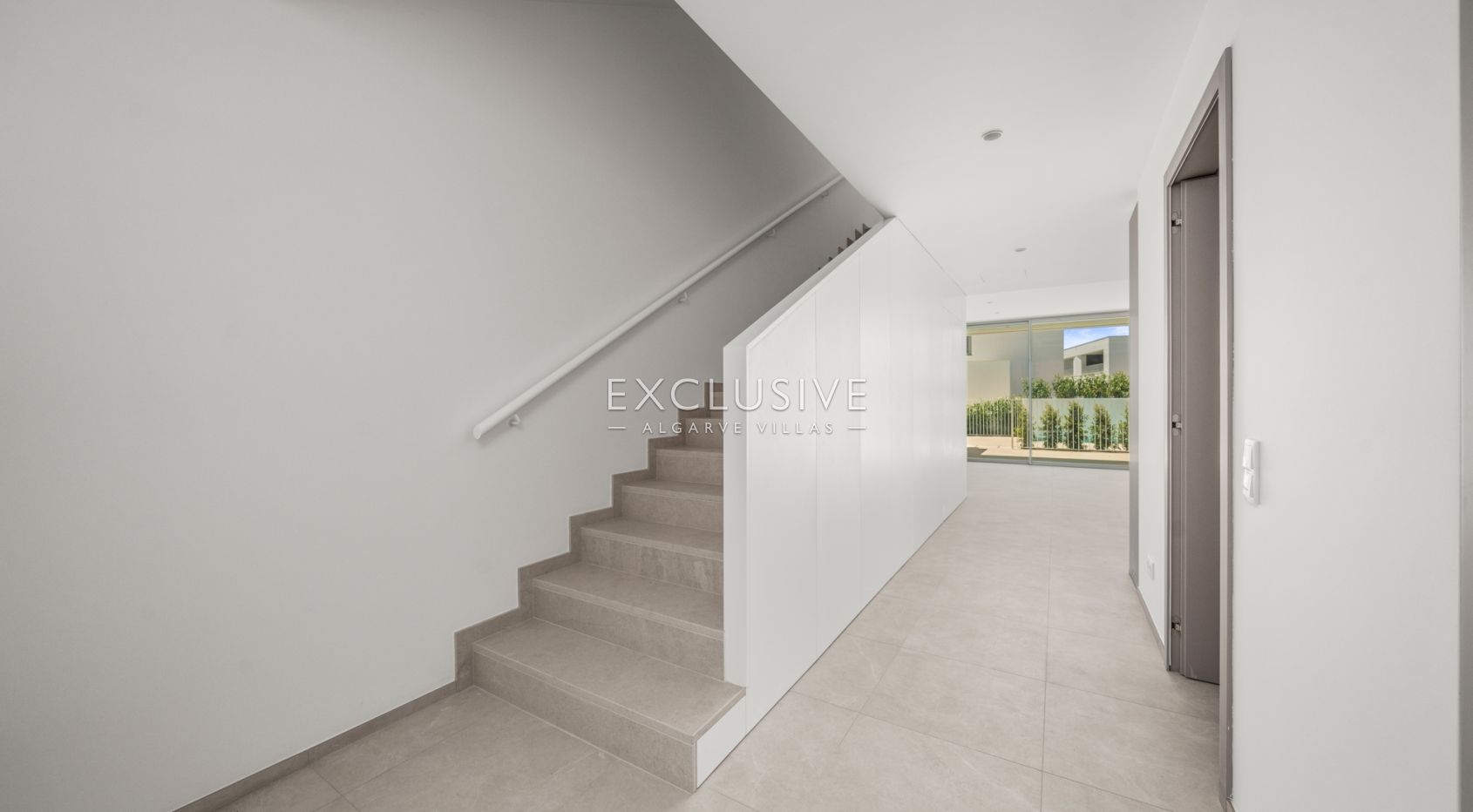 Brand-New 2+1 Bedroom Terraced Villa with Private Roof Terrace in Lagos, Algarve