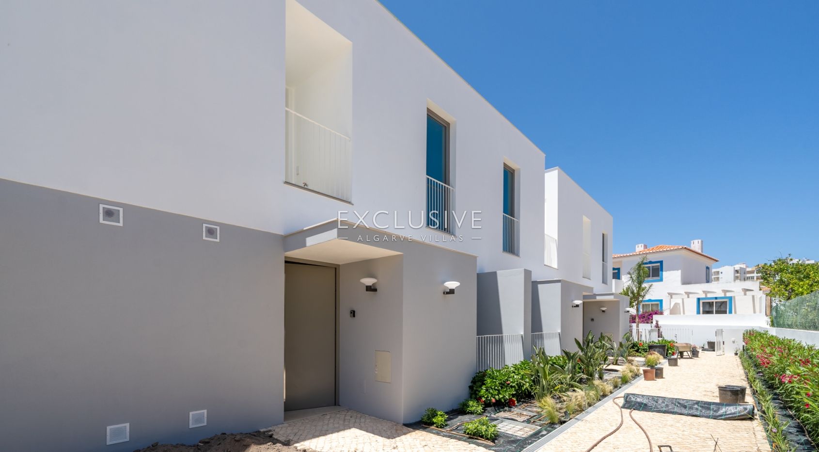 Brand-New 2+1 Bedroom Terraced Villa with Private Roof Terrace in Lagos, Algarve