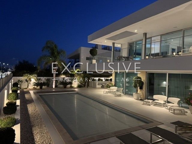 Beachfront Villa with Stunning Sea Views in Ponta da Piedade, Lagos
