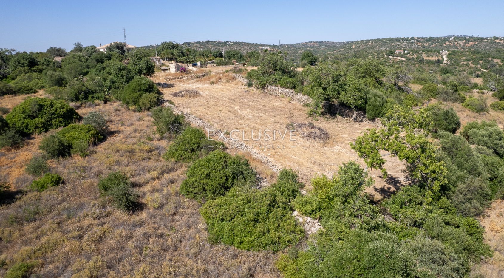 4 parcels of land with 2 Ruins, for construction of 2 properties with Seaviews Albufeira