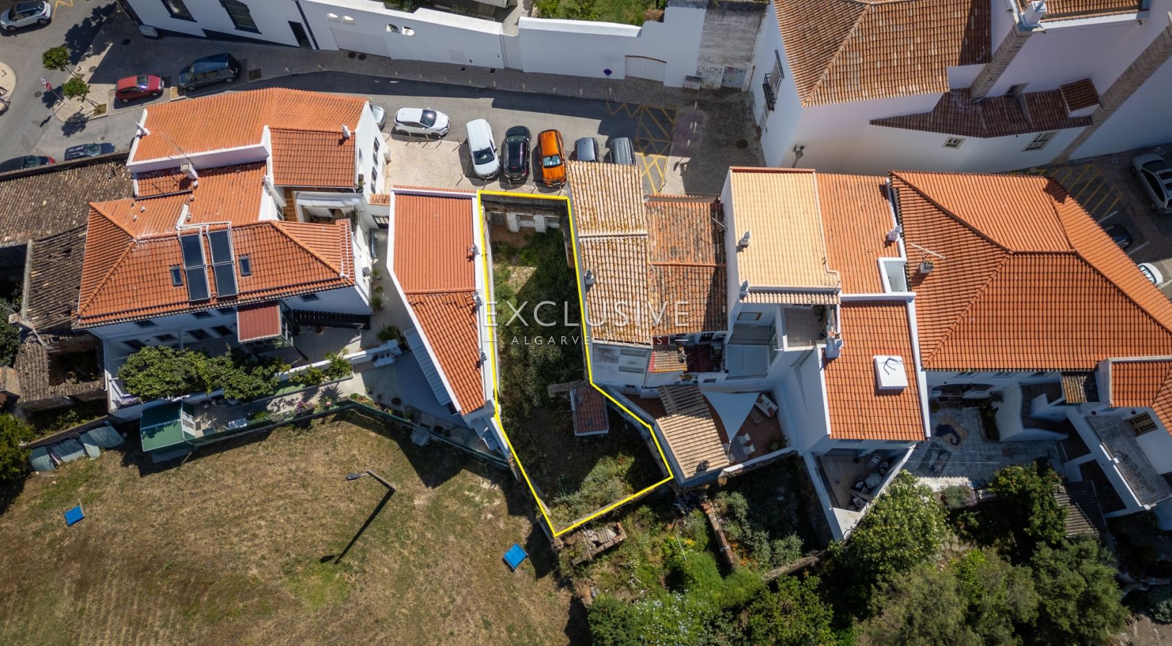 Plot to Build Townhouse with Garden and Pool in historic centre in Lagos, Algarve