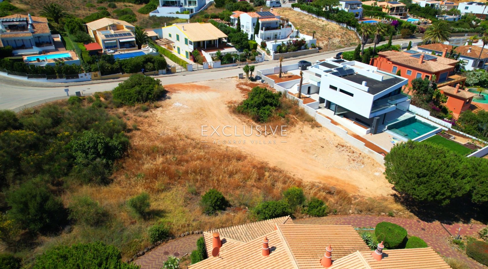 Ocean View Plot with Approved Contemporary Villa Project in Praia da Luz, Algarve