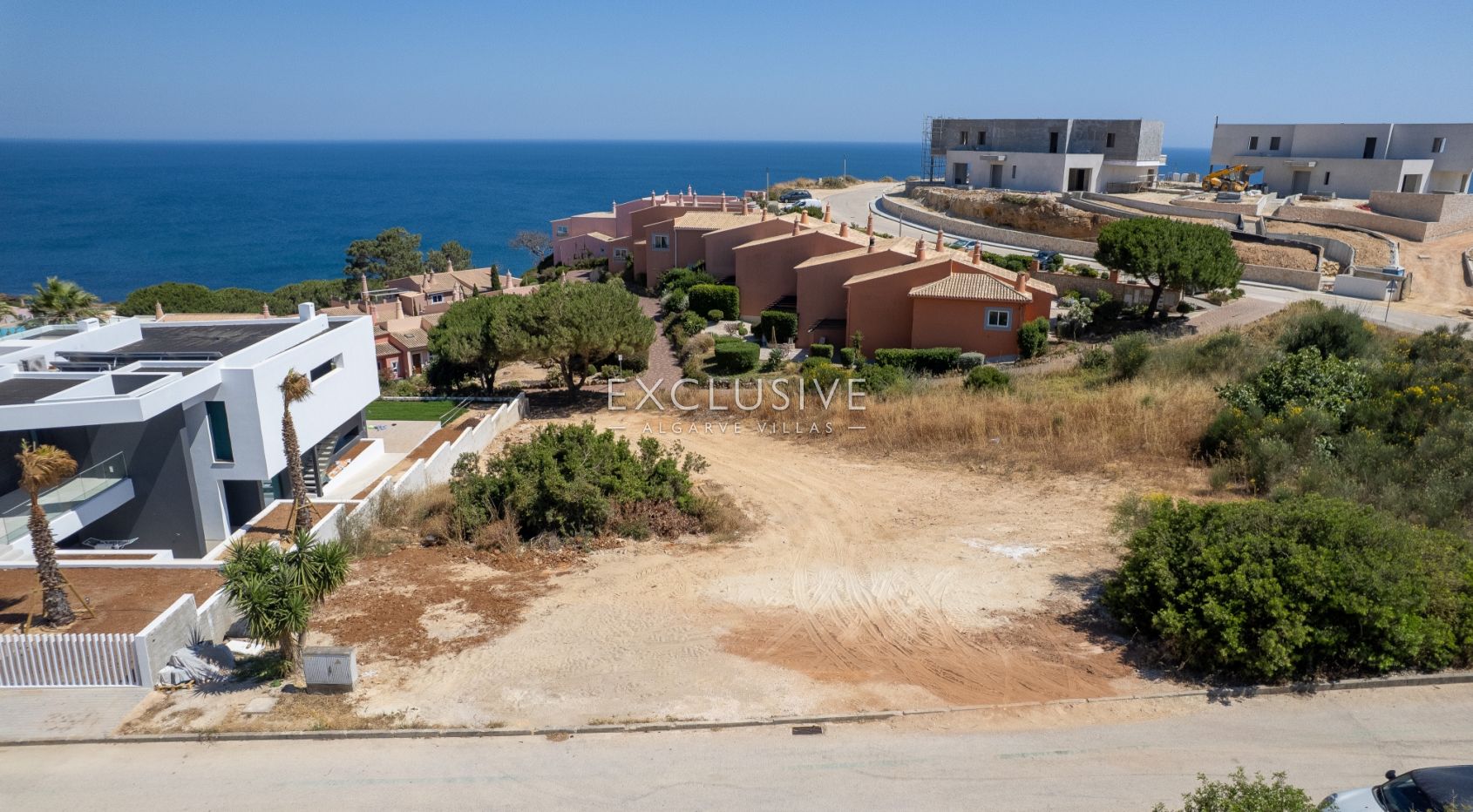 Ocean View Plot with Approved Contemporary Villa Project in Praia da Luz, Algarve