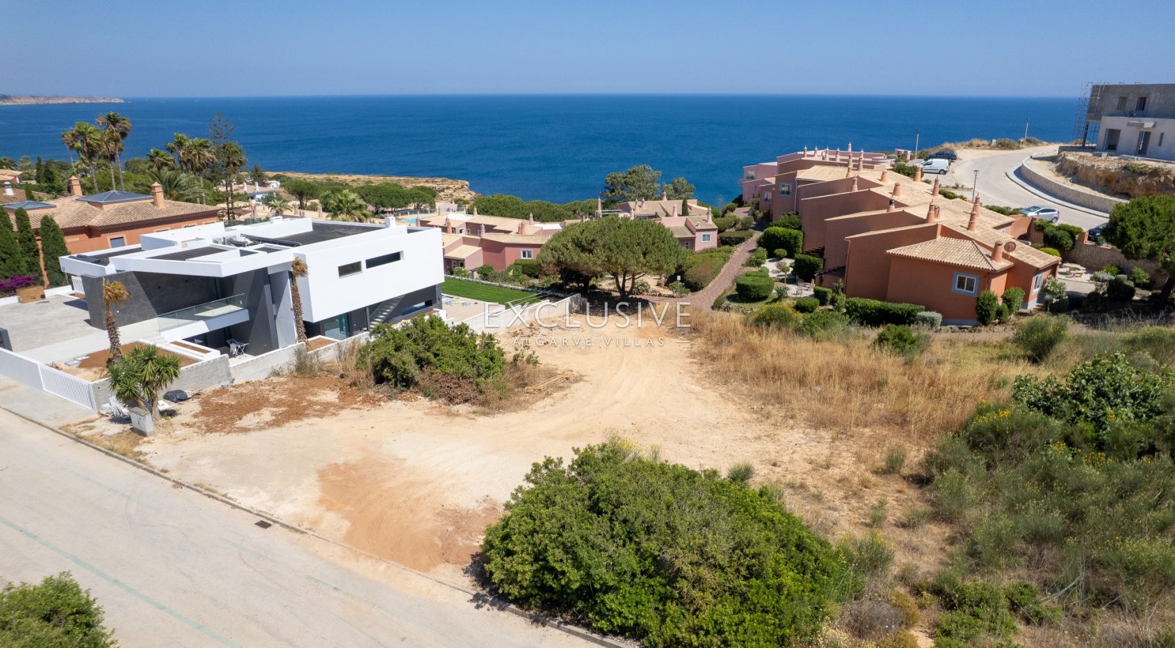 Turnkey Contemporary Villa Project with Ocean Views in Praia da Luz, Algarve