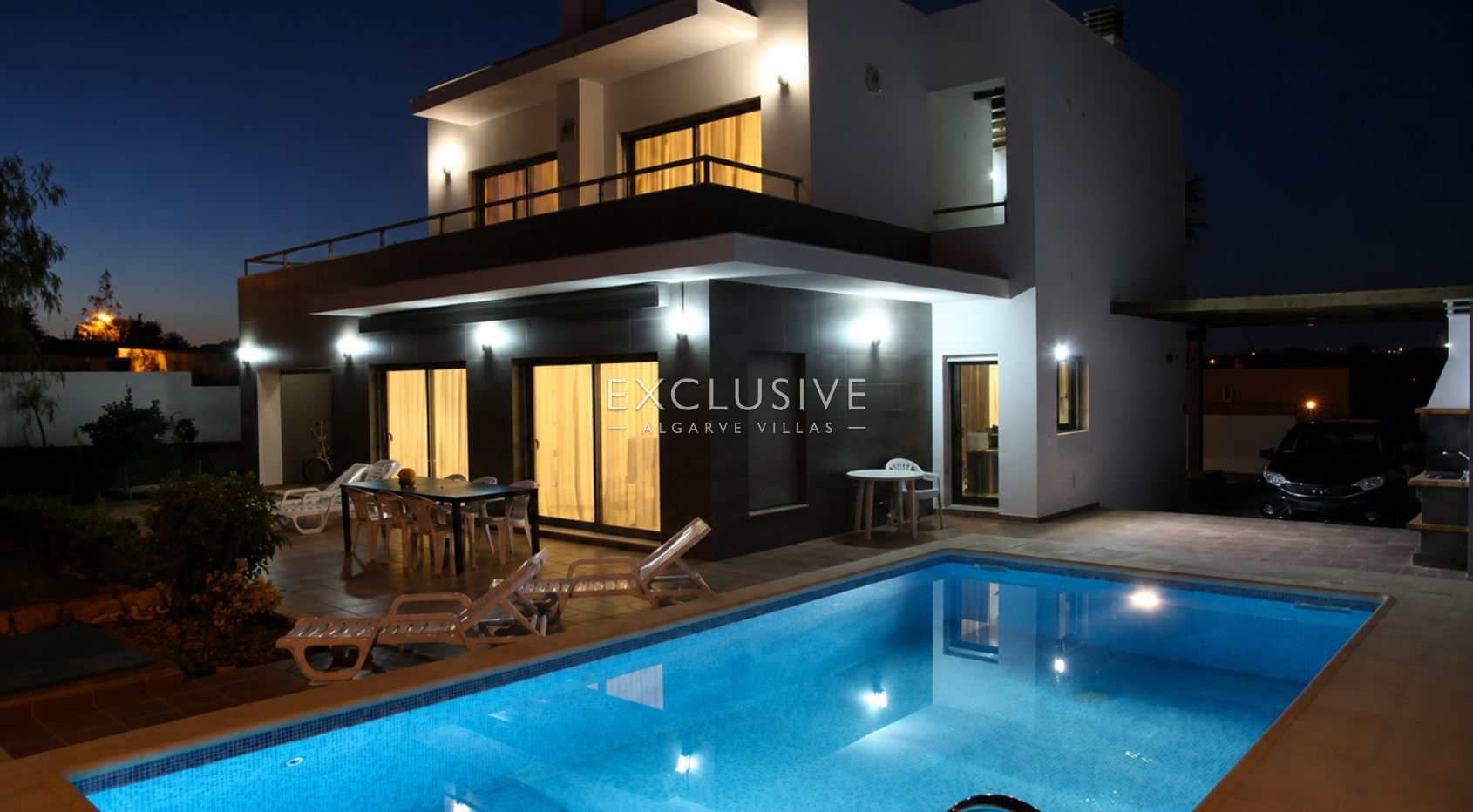 Modern 4-Bedroom Villa with Pool, beach & golf nearby, Alcantarilha, Algarve