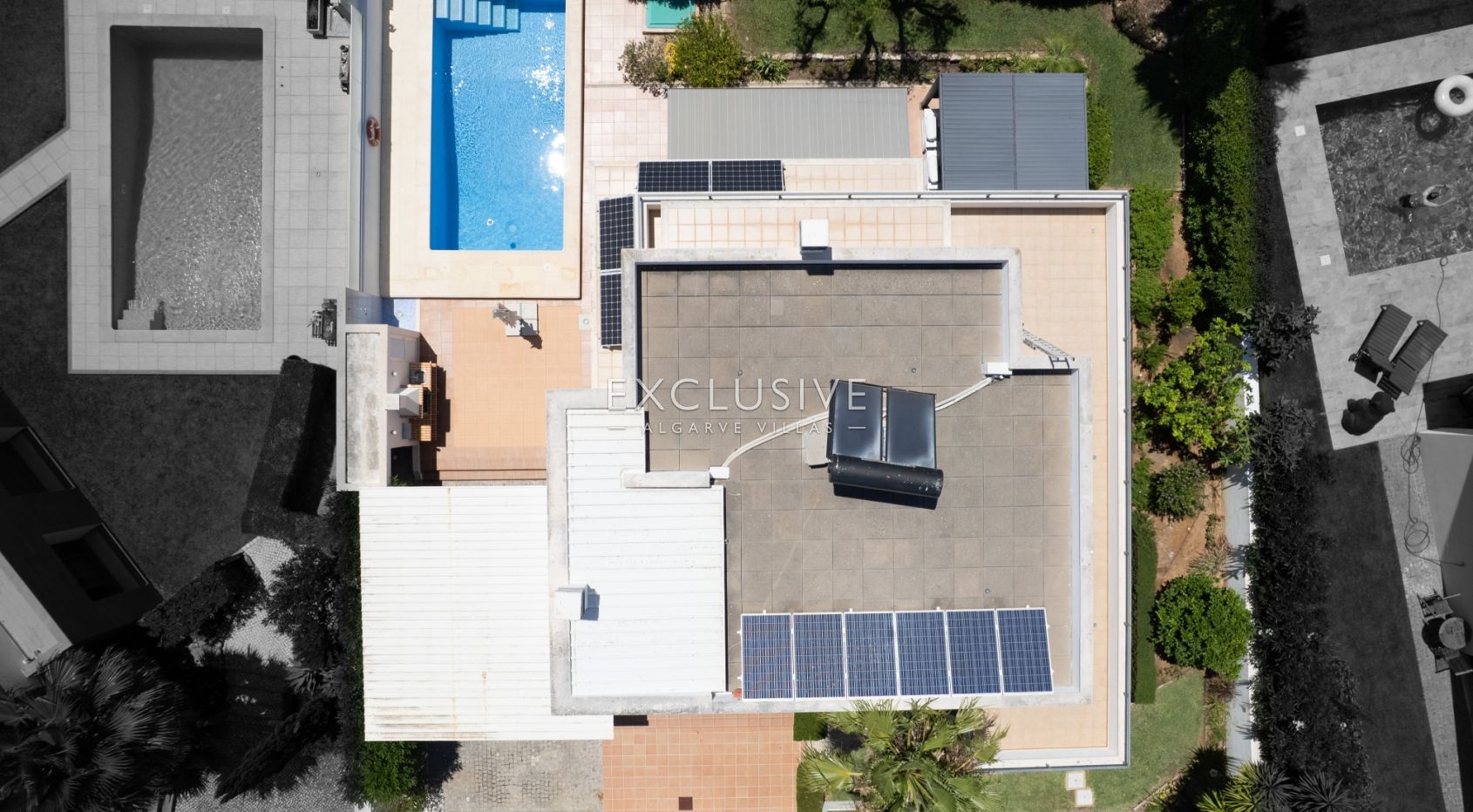 Modern 4-Bedroom Villa with Pool, beach & golf nearby, Alcantarilha, Algarve