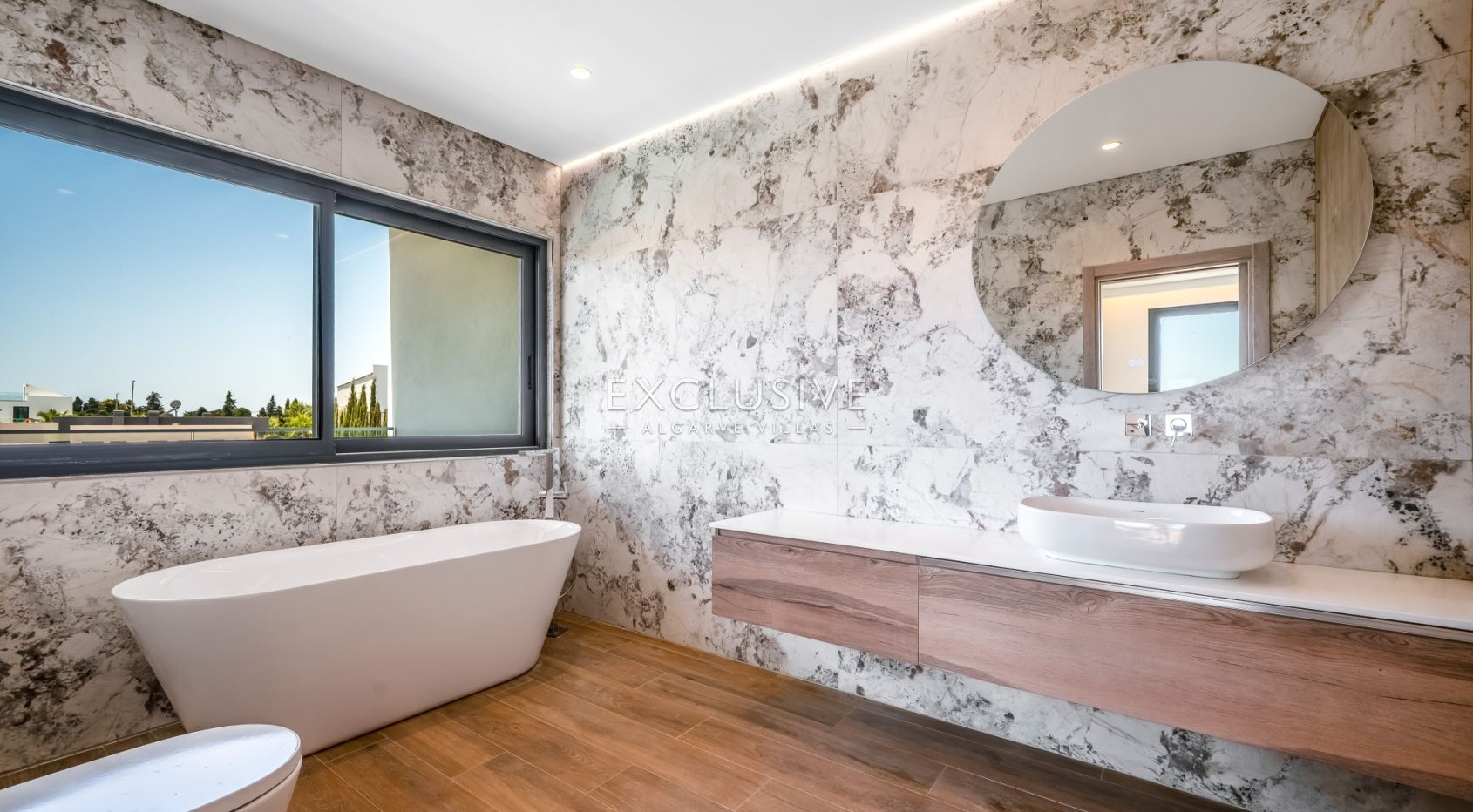 New 4-Bed Luxury Villa with Pool in Encosta Dourada, Pêra, Algarve