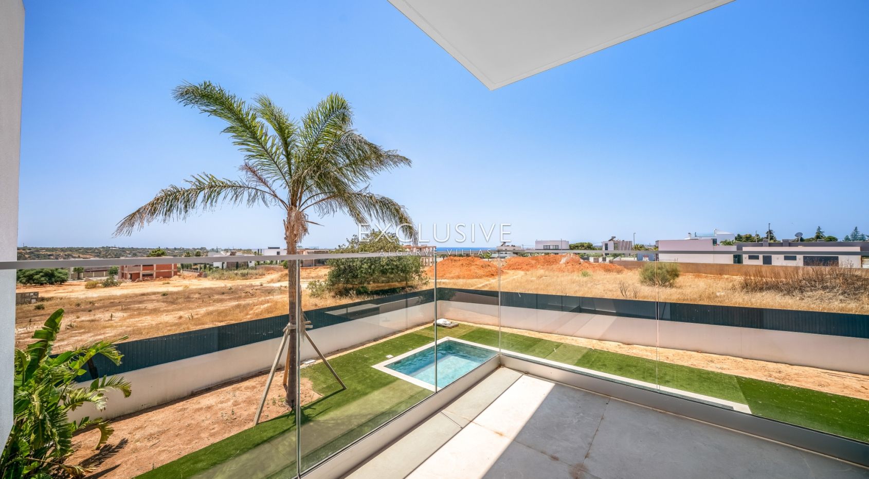 New 4-Bed Luxury Villa with Pool in Encosta Dourada, Pêra, Algarve