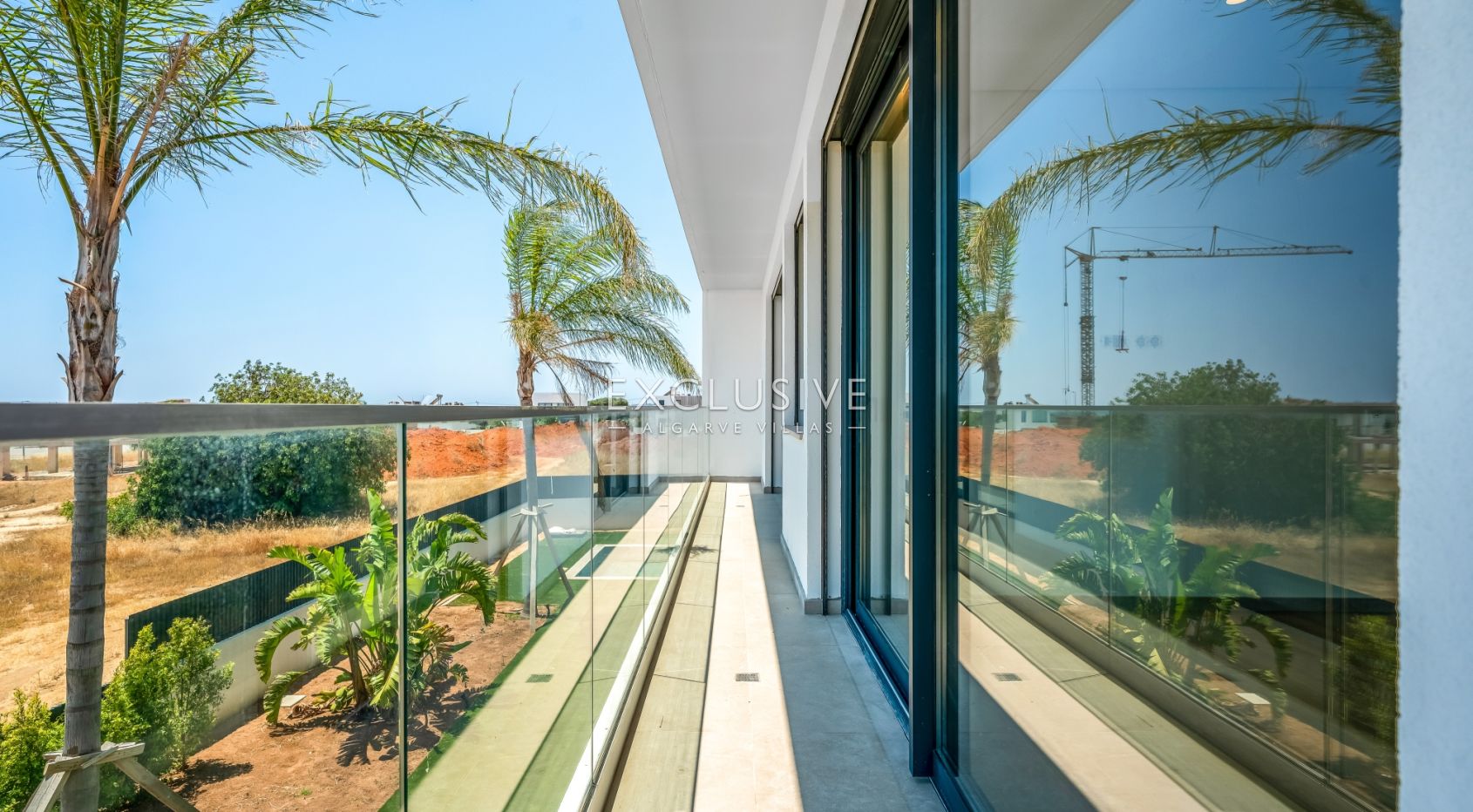 New 4-Bed Luxury Villa with Pool in Encosta Dourada, Pêra, Algarve