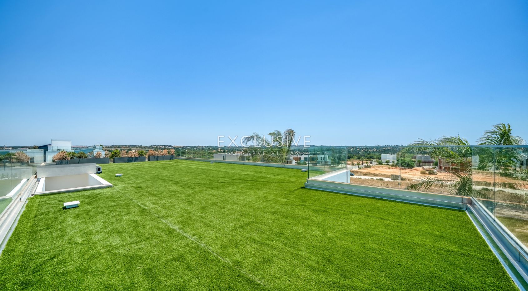New 4-Bed Luxury Villa with Pool in Encosta Dourada, Pêra, Algarve