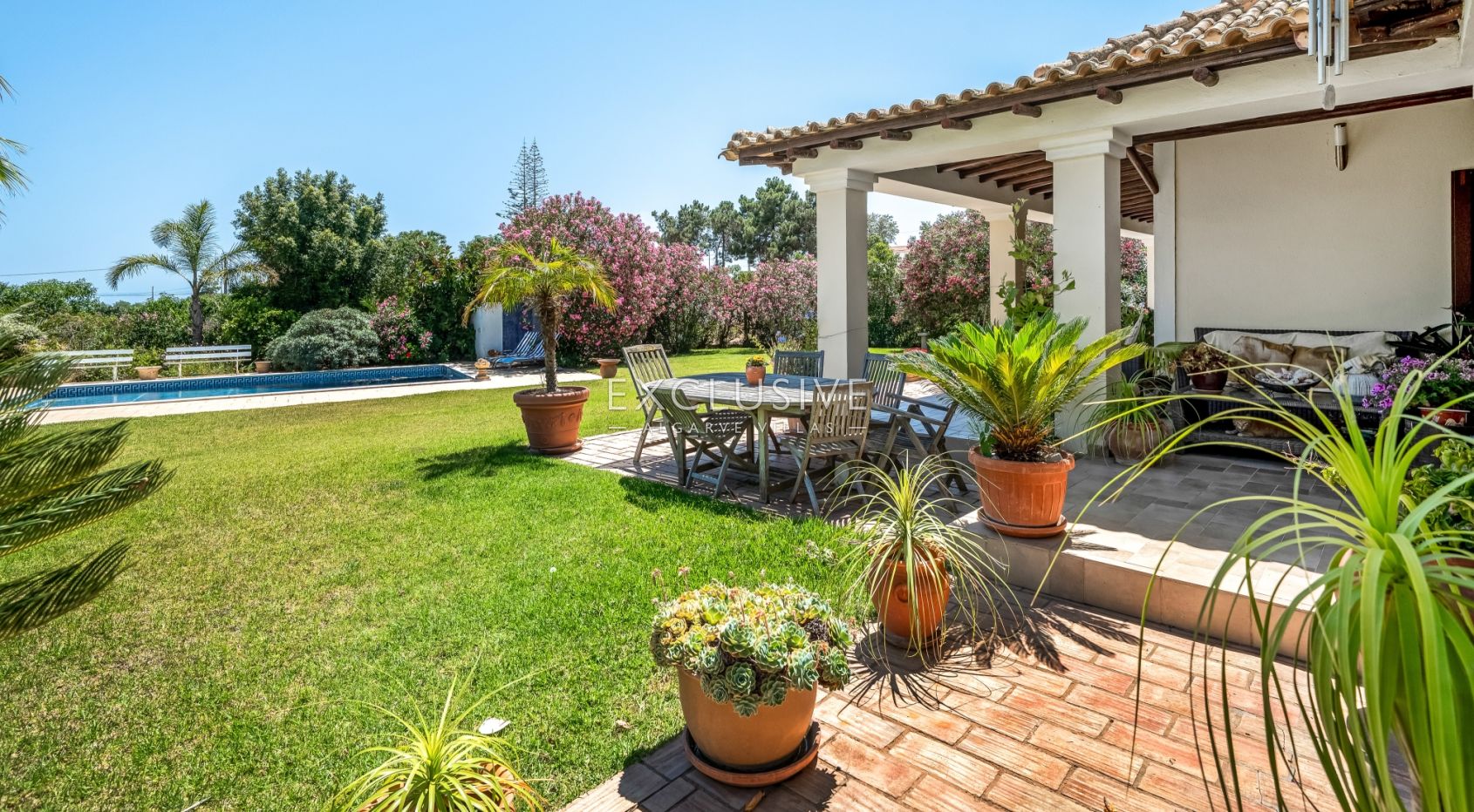 Farm house style property in Caramujeira Algarve