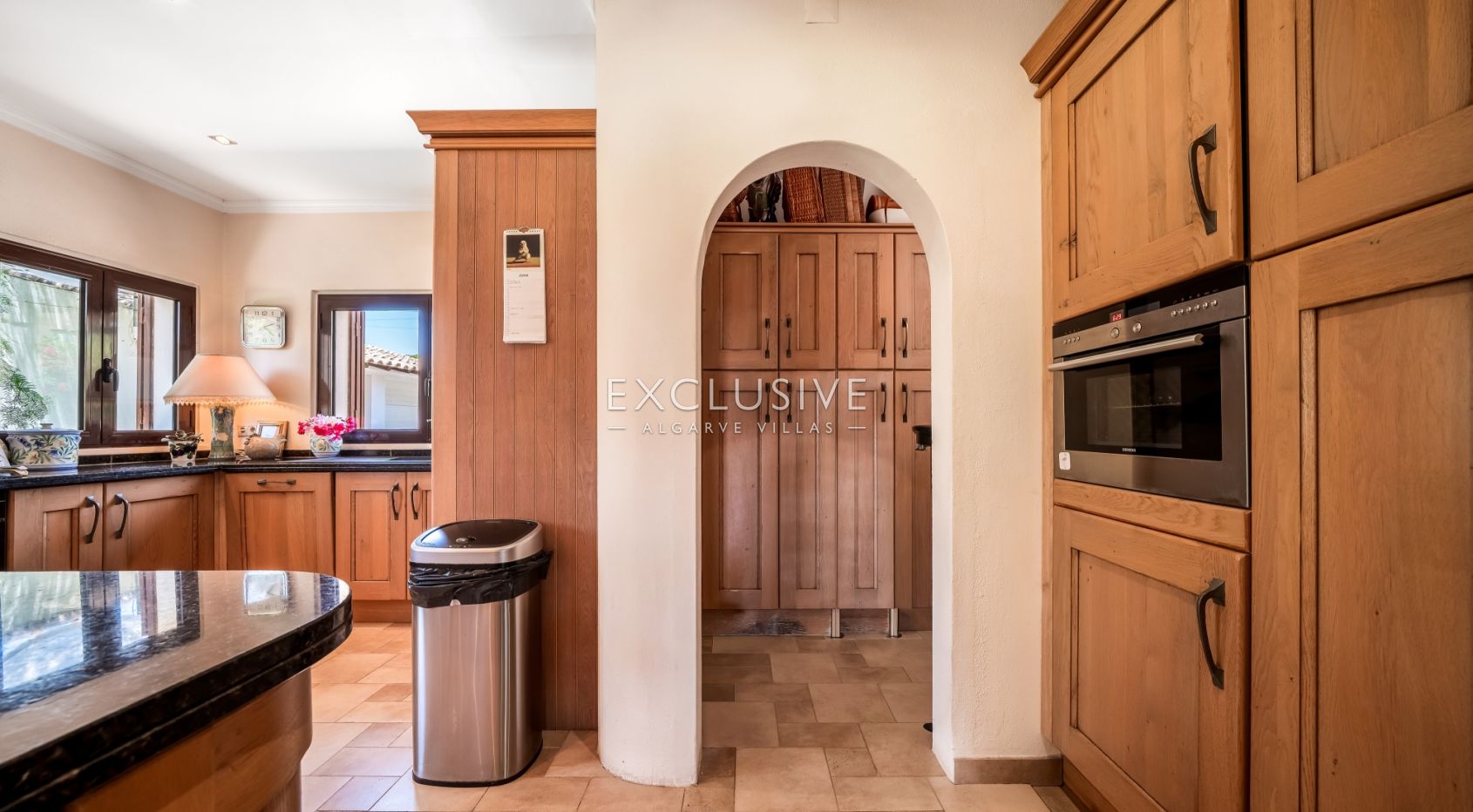 Farm house style property in Caramujeira Algarve