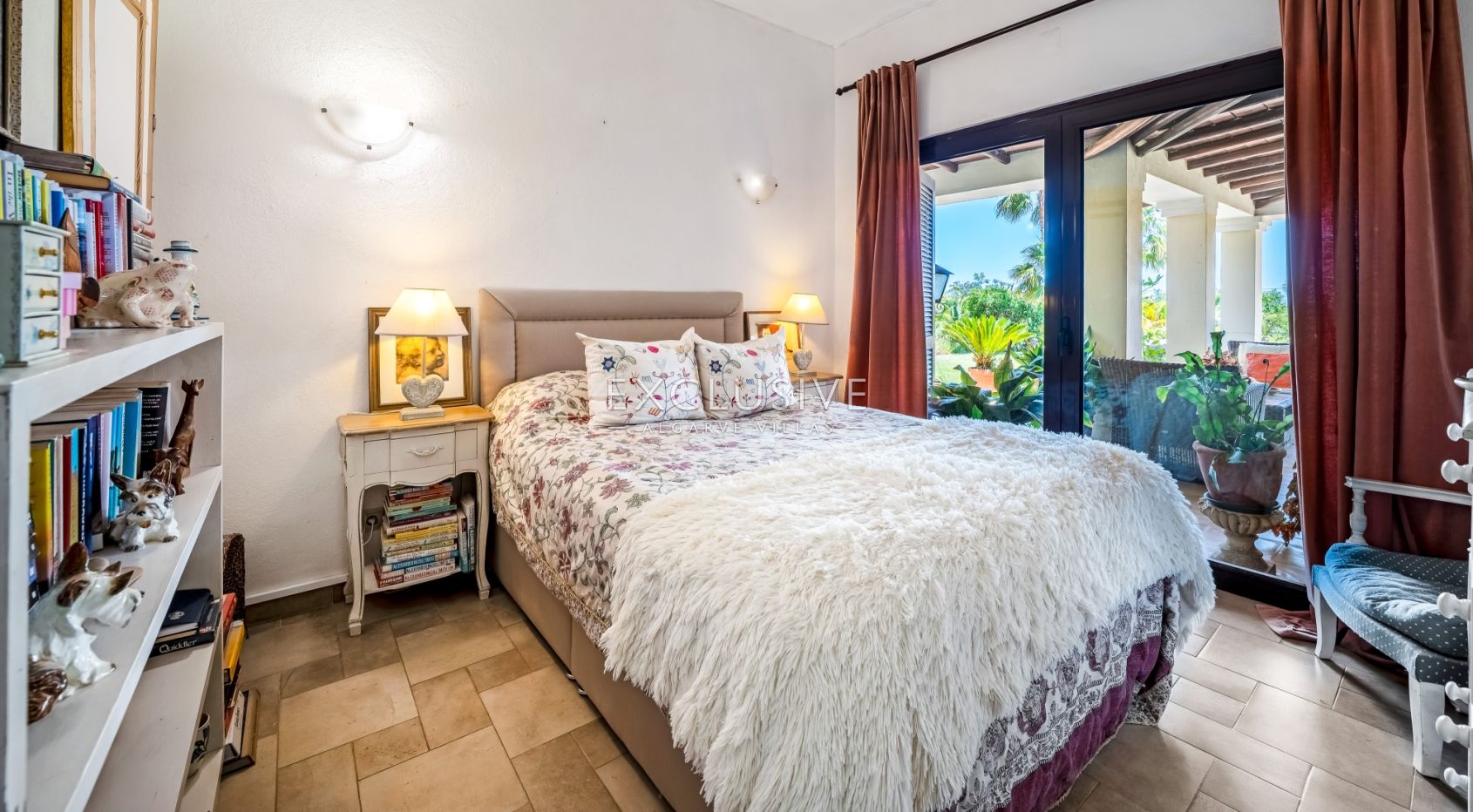 Farm house style property in Caramujeira Algarve