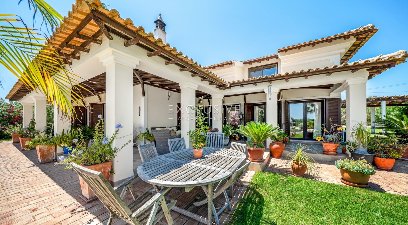 Farm house style property in Caramujeira Algarve
