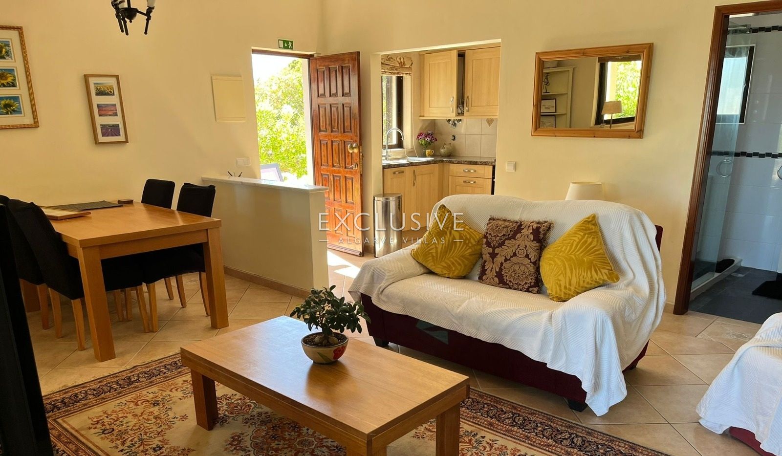 Farm house style property in Caramujeira Algarve