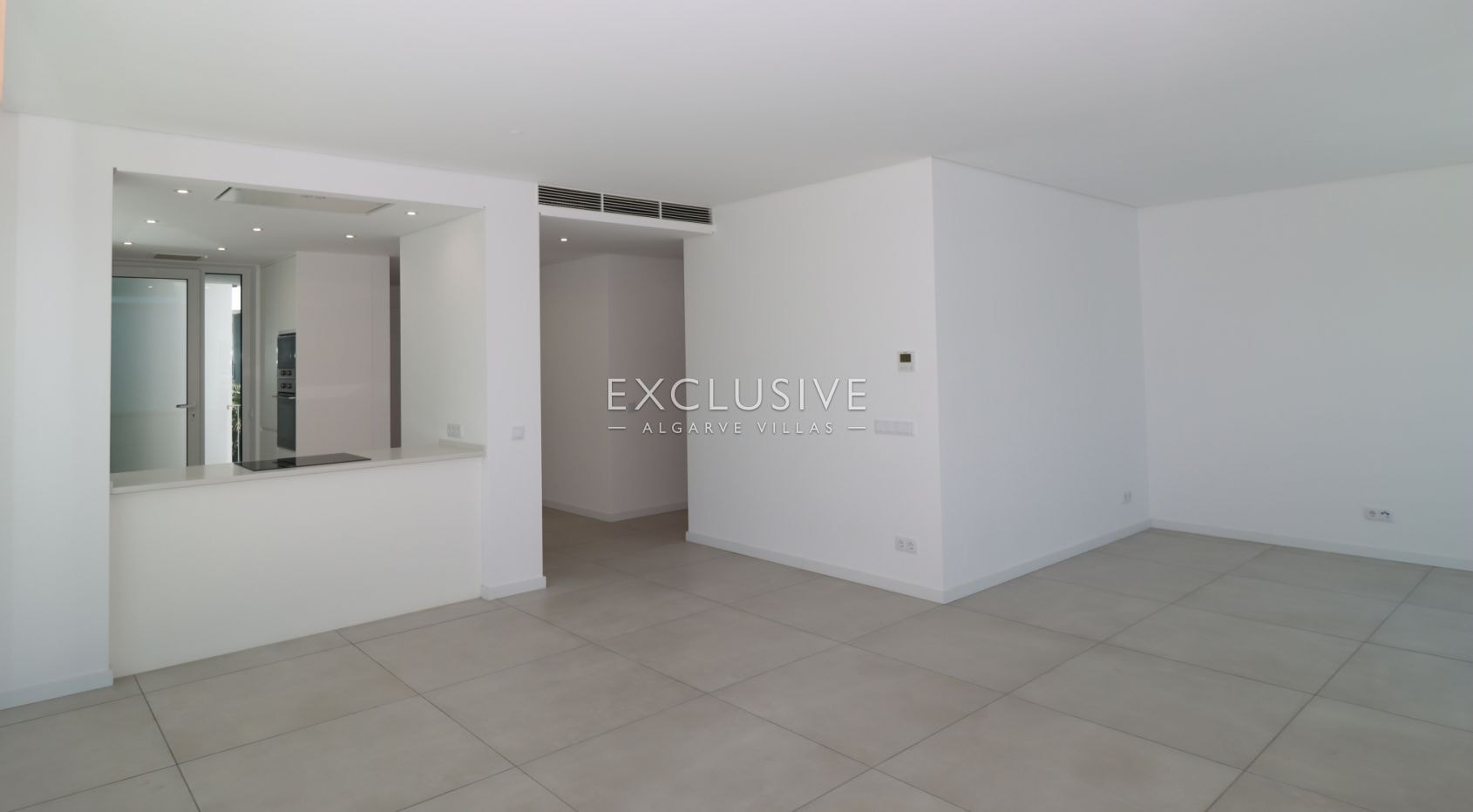 Modern 3 Bedroom Apartment in Vilamoura, Close to the Marina and Golf Courses