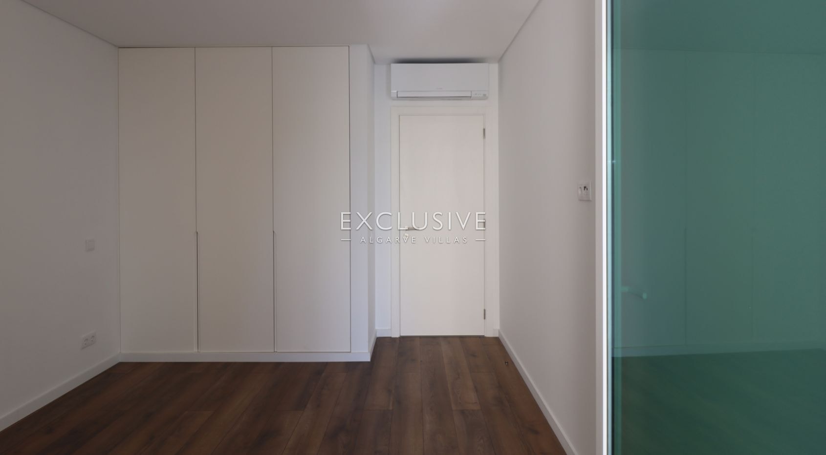 Modern 3 Bedroom Apartment in Vilamoura, Close to the Marina and Golf Courses